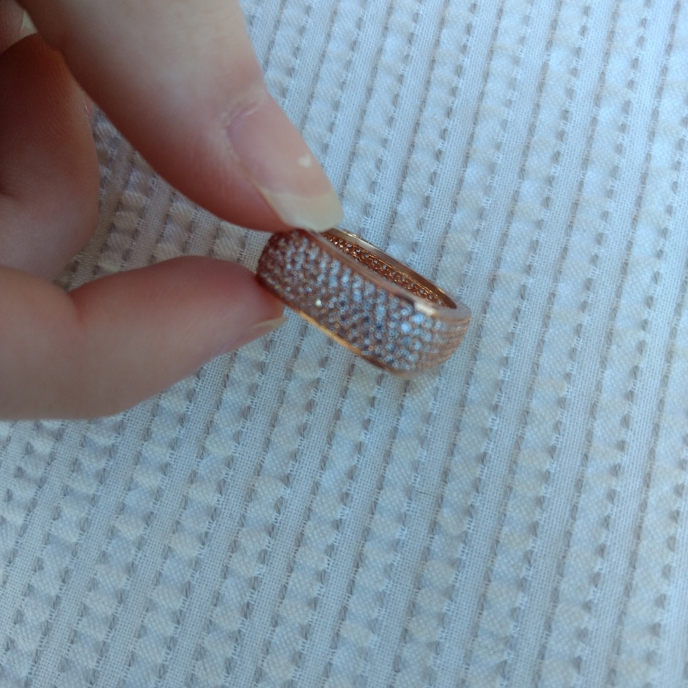 Rose Gold Ring - Picture 5 of 5